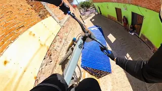 RIDING THE URBAN DOWNHILL RACE IN MEXICO