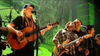 Willie Nelson - Roll Me Up and Smoke Me When I Die (Live at Farm Aid 30)