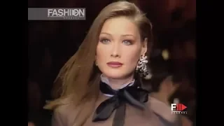 VALENTINO Fall Winter 1992 1993 Paris - Fashion Channel