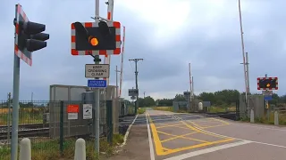 Golden High Hedges Level Crossing, Lincolnshire