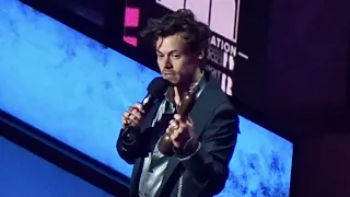 HARRY STYLES Wins 4 Awards at The BRITs 2023 / AS IT WAS (14:55) - 11 February 2023 (FANCAM)