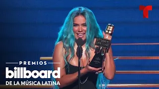 Karol G se corona como Artista del Año, Femenina | Telemundo Entretenimiento