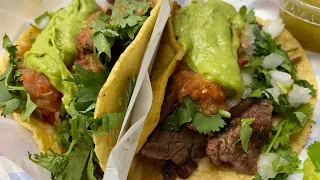 New Yorker Tries FAMOUS Tacos El Gordo in Las Vegas