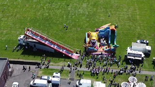 VID Mayfield gala day sky up the  there is a drone in the sky/1 HD 2024