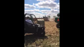 Case IH 9230 cutting corn