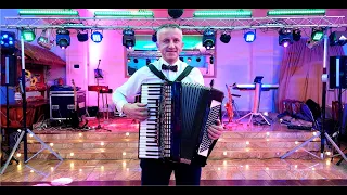 On the Opole market - an accordion