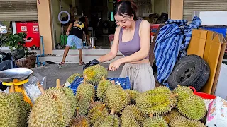 Thai Girl Cutting & Selling Ripe Durians - Thailand Street Food