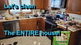 Surprise cleaning an elderly woman's house for FREE!