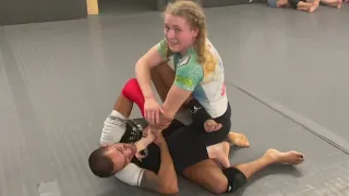 Women's NoGi Jiu-Jitsu: Aislinn O'Connell NoGi Mixed Rolling