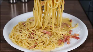 Spaghetti alla Carbonara Rezept ohne Sahne // sehr leicht und schnell gemacht