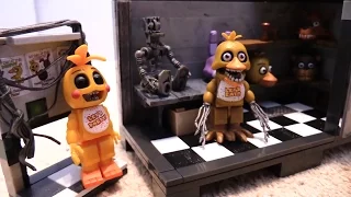 Unboxing FNAF McFarlane construction sets (Toy Chica and withered Chica)