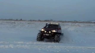 Toyota land cruiser with Unimog axles