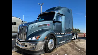 2023 Peterbilt 579 80" Ultra-Loft - Medium Dark Arcadia Blue - Gorgeous!!!