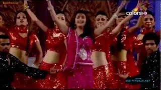 Мадхури танцует на шоу UMANG 2012!!! (Madhuri Dixit performance in Umang)