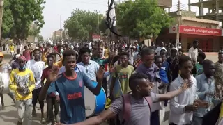 Thousands protest in Khartoum after Thursday's crackdown that left nine dead • FRANCE 24 English