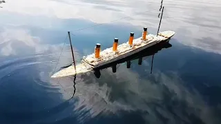Titanic model sinks