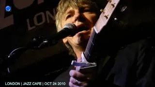 NEIL FINN & JOHNNY MARR 24/10/2010 DISTANT SUN Jazz Cafe London