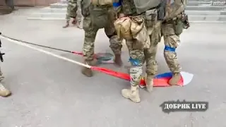 Ukrainian soldiers ripping Russian flags! #ukrainewar #russia