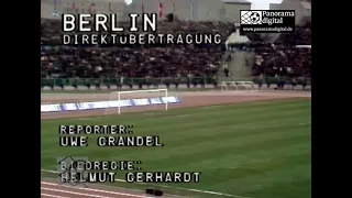 Stadionschwenk im Berliner Stadion der Weltjugend zum FDGB-Pokalfinale 1979 - www.panoramadigital.de