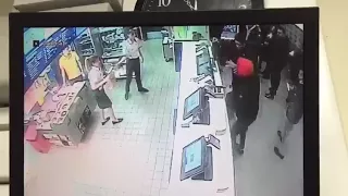 Драка в Макдональдсе /  Fight in McDonald's