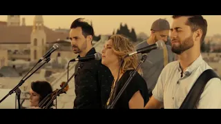 DANCE WITH ME/GLORY COME DOWN: worshiping Jesus from rooftop in Jerusalem with Lyrics