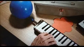 BALLOON Pumped  🎈💣   Melodica Hohner Piano 26   🧡   for-sale-demo   🧡   with 4 famous melodies