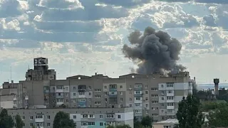 🔥 ПІДГОРАЮТЬ ОКУПАНТИ! Лунають вибухи у Бердянську, Токмаку та Скадовську | Оперативні новини