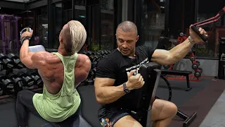 Die Übung sollte in deinem Rückentraining nicht fehlen! Alternative High Rows - IT HITS DIFFERENT #1