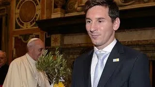 Lionel Messi meets Pope Francis