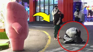 Korean Girl FELL On Ground!! The Craziest Screams Ever. | GIANT BEAR PRANK