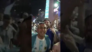 Ecstatic fans celebrate Argentina's Qatar World Cup win at the iconic Obelisk in Buenos Aires｜Messi