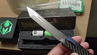Heretic Cleric 2 Carbon Fiber Tanto