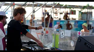 Dj Sender -  live at Kazantip UA 2005 part1