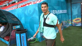 Cristiano Ronaldo Is Always First Out To Train But He Doesn't Want To Be Filmed! 😡