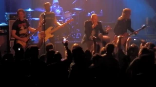 Diamond Head  "Am I Evil"  Live