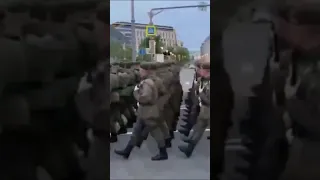 #Парад #Победы 2024 Русские солдаты маршируют под группу крови Виктора Цоя #Кино