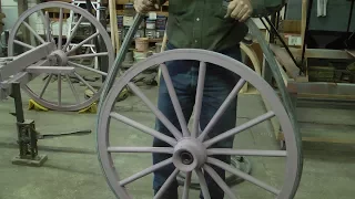 How Do Rubber Tires go on Carriage & Wagon Wheels? | Wheelwright Trade