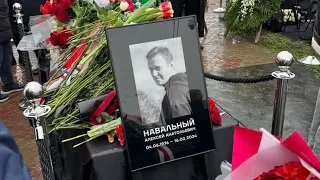 Россия прощается с Алексеем Навальным. Светлая память яркому политику и смелому человеку!🙏🕊