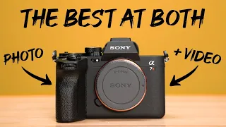 Why is this the BEST Hybrid Camera? // Sony A7RV