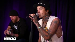 Yelawolf Performs "You and Me" Live From KROQ