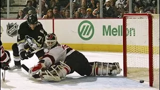 Malkin pulls off Mario-like move then scores on Brodeur - Devils @ Penguins [HD]