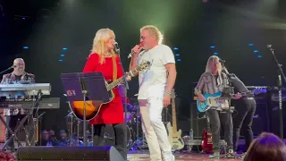 Nancy Wilson and Sammy Hagar at Alice Cooper's Christmas Pudding 2023