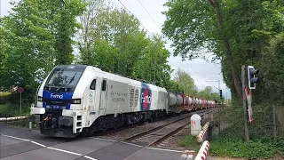 Bahnübergang im Krugfeld Hildesheim Züge am Freitag 3.5.2024