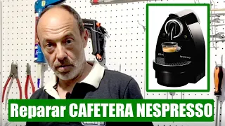 Reparar cafetera Nespresso. ¡MI NESPRESSO ECHA AGUA POR EL CAJETÍN DE LAS CÁPSULAS!