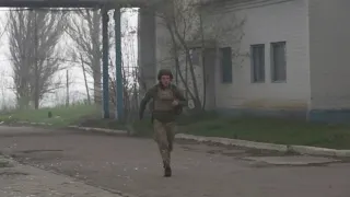Ukrainian forces in Mariupol refuse to surrender despite Russian deadline