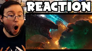 Gor's "Godzilla vs. Kong" Chinese Trailer #3 (Godzilla Steps on Kong) REACTION (BIG MONKEY!)