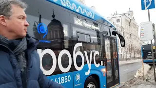 "Новогодний выпуск!" Автобусы и электробусы в центре Москвы