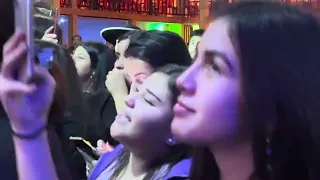 Un tremendo momento del Grupo EL DUELO junto a su linda gente de Linares