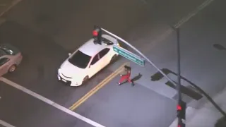 Police chase suspect tries to break into several cars after ditching car