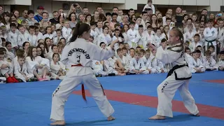 Girls fight: SPARTA KIEV Taekwon-do ITF